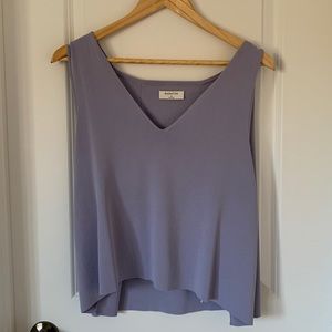 V-neck Babaton boxy tank